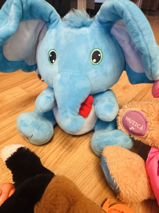 Lot jucarii pt copii.