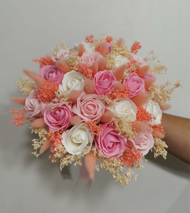 Buchet flori uscate si trandafiri de sapun