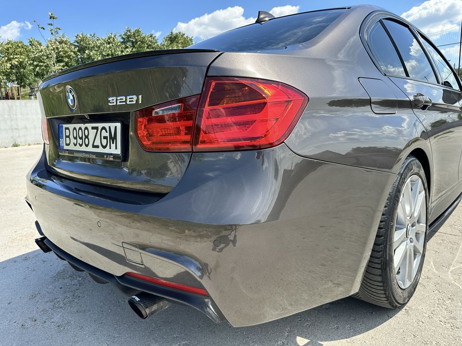 BMW Seria 3 328i