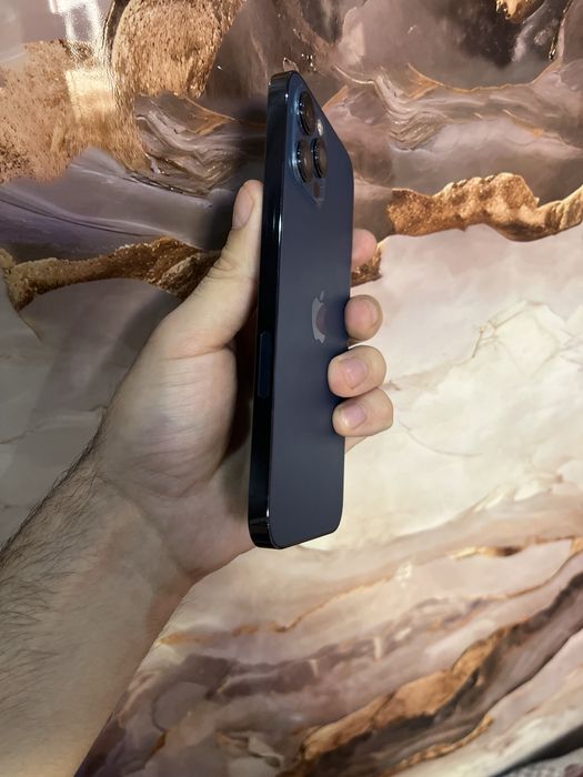 Продам телефон Айфон 12 Pro Max 256Gb