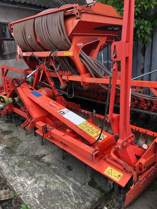 Semanatoare cu freza Kuhn Venta LC 452 + Kuhn HR 4503D