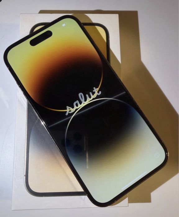 Iphone 14 Pro gold