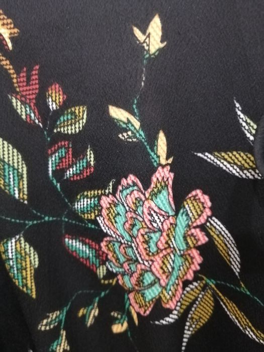 Продам Итальянское платье с бахрамой