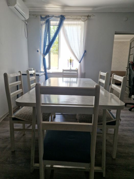 Кухонный стол комплект