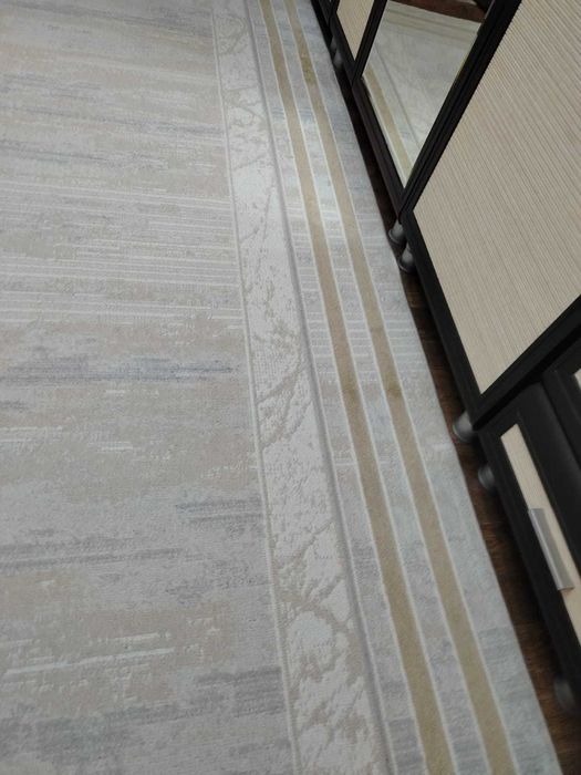 Продам палас в прихожую