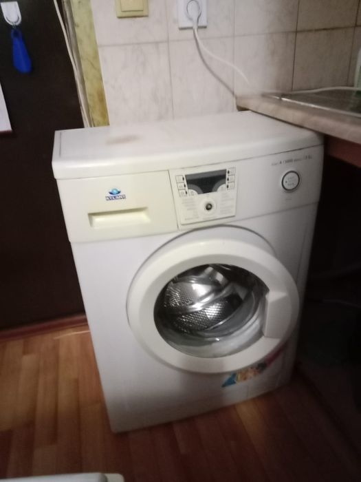Продам стиральную машинку