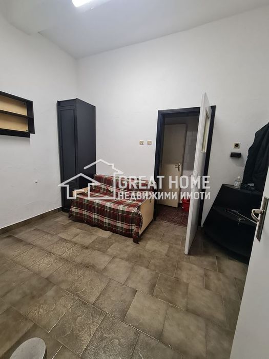 Дава се под наем Магазин в Търговище, Център - 120 кв.м за 816 € - Снимка #3