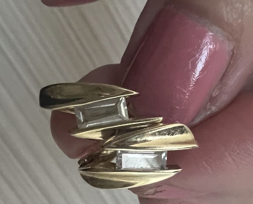 Cercei aur  hello kitty 14k   /2.7 grame