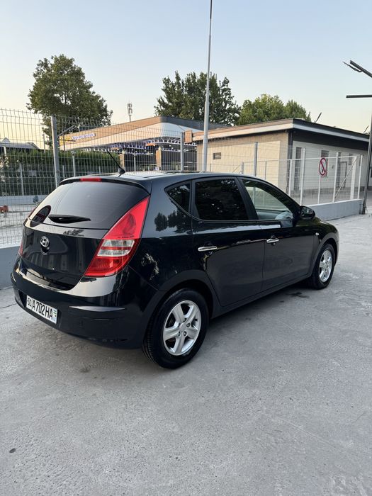 Hyundai i30 qora