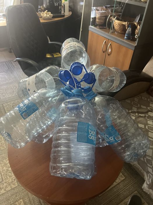 Бутылки пластиковые б/у с чистой воды