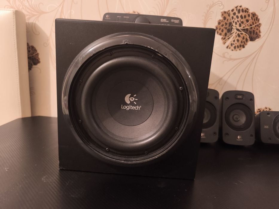 Домашна аудио система 5.1 Logitech z906