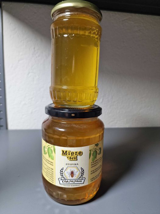 Vand miere , produse apicole