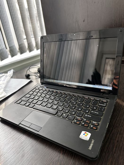 Lenovo ideaPad S205 нетбук.