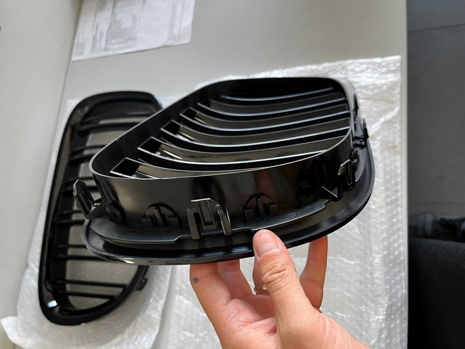 Grile Duble M Negru Lucios BMW Seria 7, F01 F02 F03 F04 2009 - 2015