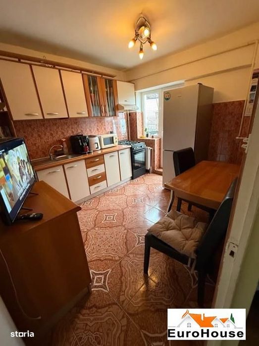 Apartament cu 5 camere de vanzare in Alba Iulia Centru — fotografia 1