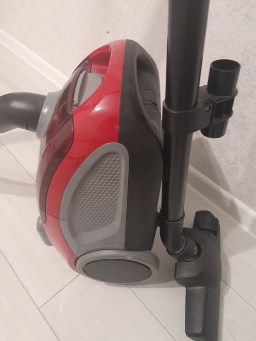 Пылесос  Artel 2000W