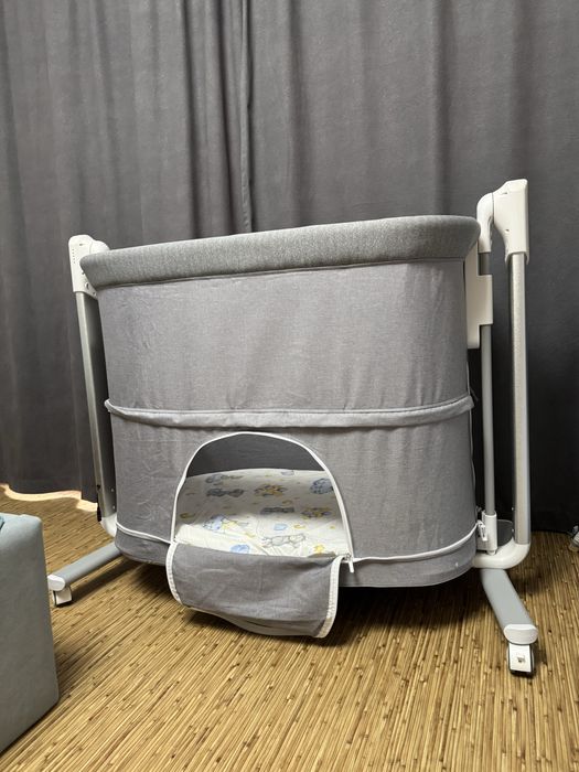 Детская кроватка: люлька + манеж