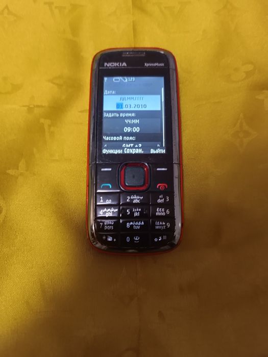 Assalom alekum Telefon Sotiladi Original Nokia 5130 Express Music