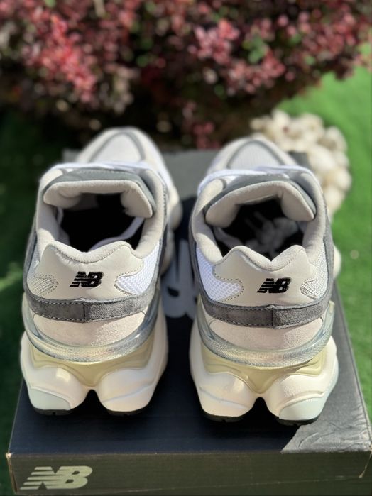 New balance 9060 gri/alb marimea 39 noi