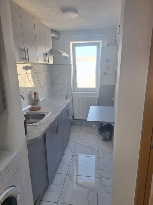 Vând apartament la cheie