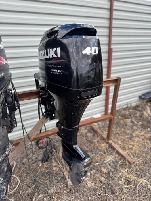 Vand diferite motoare de barca mahmudia -bacau