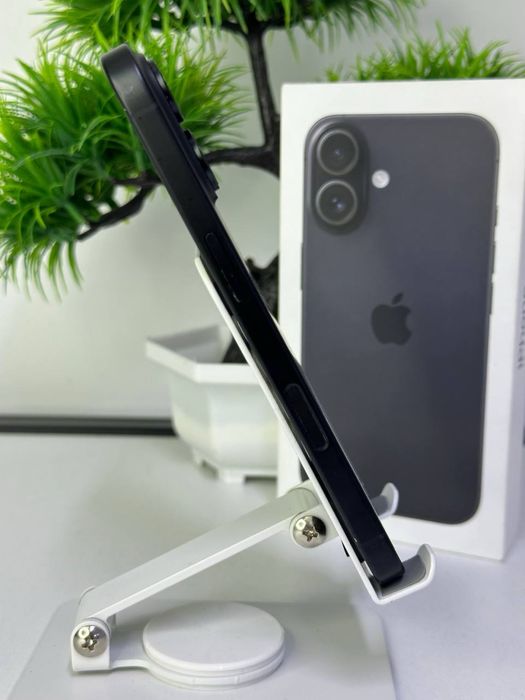 iPhone 16 128gb / Akb 100% / Цп 31 / ЕАС /