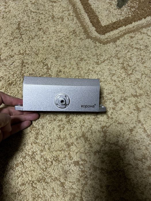 Довочик для двери