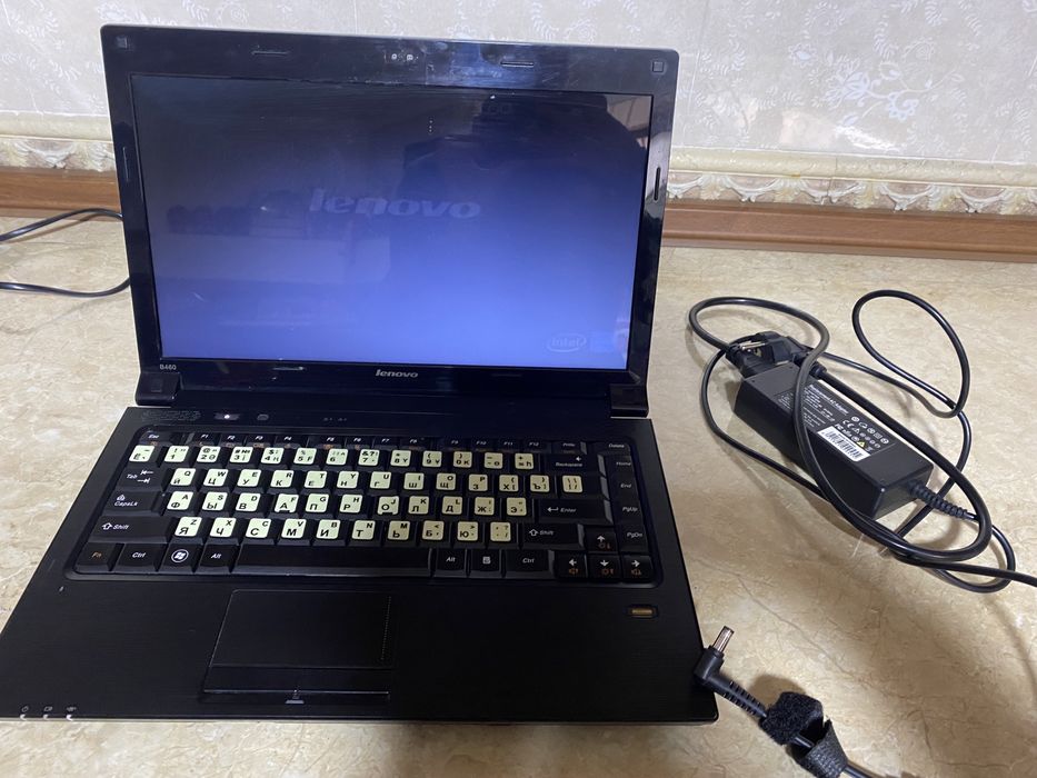 Продам ноутбук рабочий lenovo