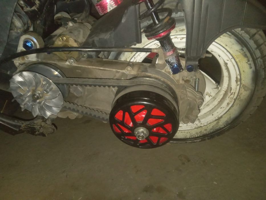 Продам скутер м8 150 кубов