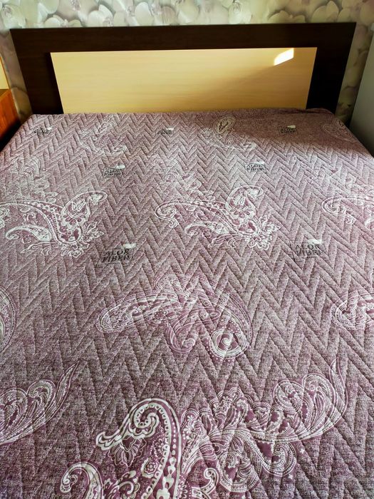 Продам кровать двуспальная б/у