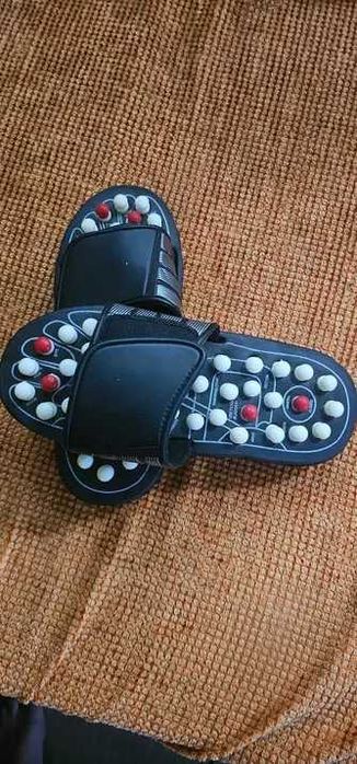 Papuci de reflexoterapie cu arcuri de masaj suspendate, Acupunctura