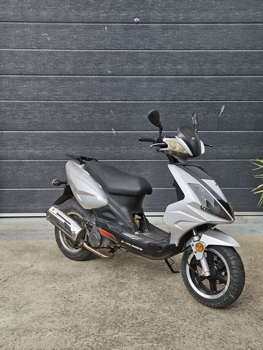 Vand scuter 50 cc 2t