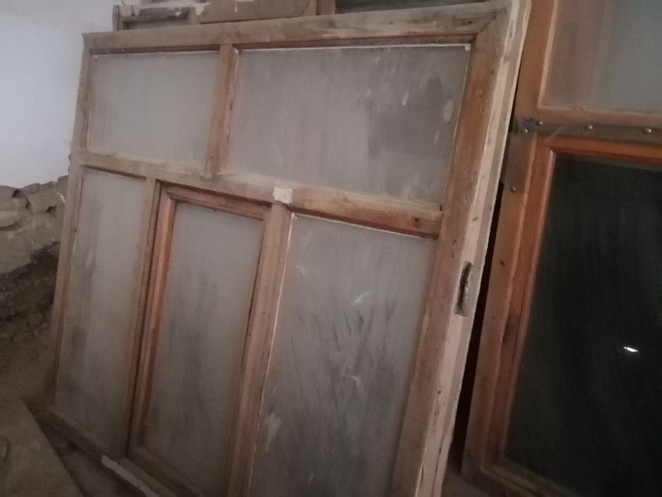 Продаются оконные рамы