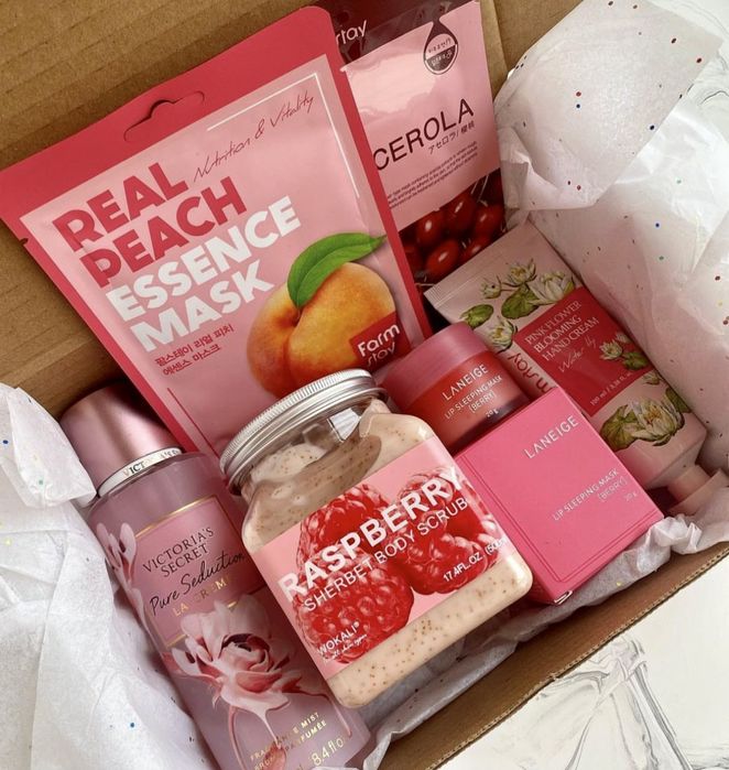 Наборы на 8 марта коллегам оптом