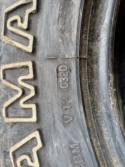 Гуми 215/75/15 Сайлун