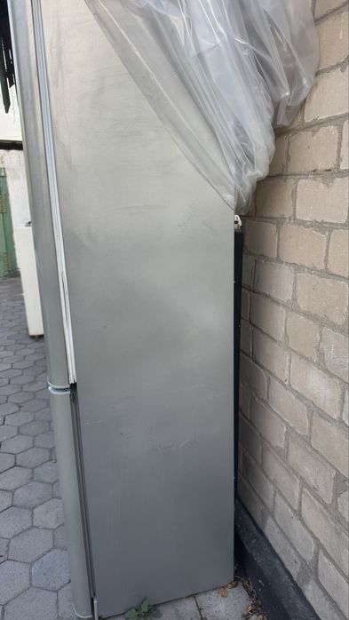 Холодильник Indesit
