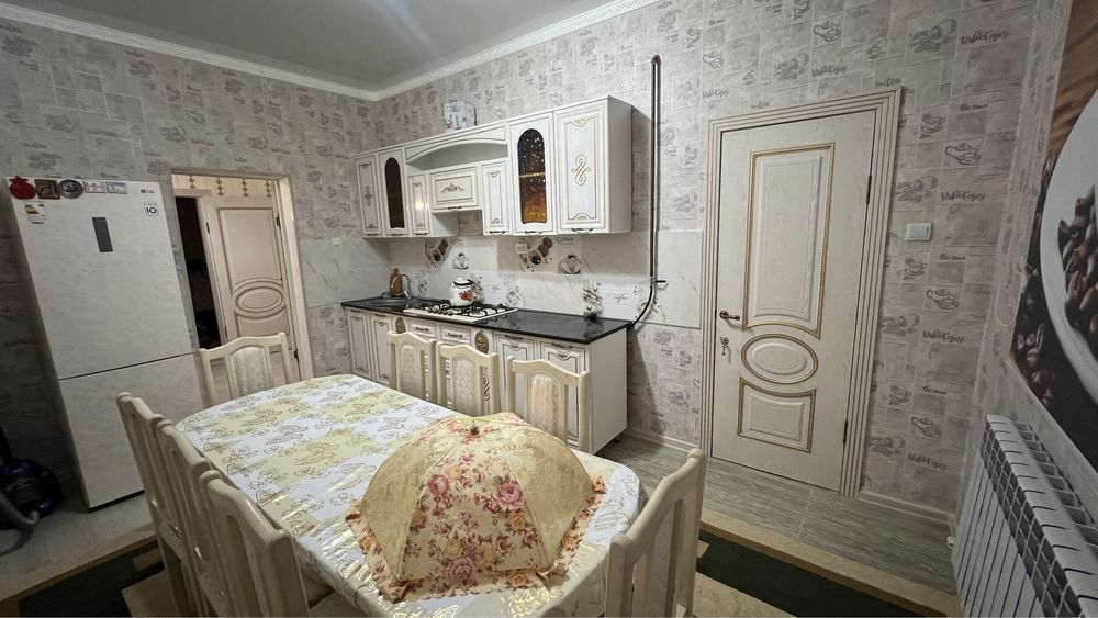 Бөліп беруге нотариуспен үй сатылады!