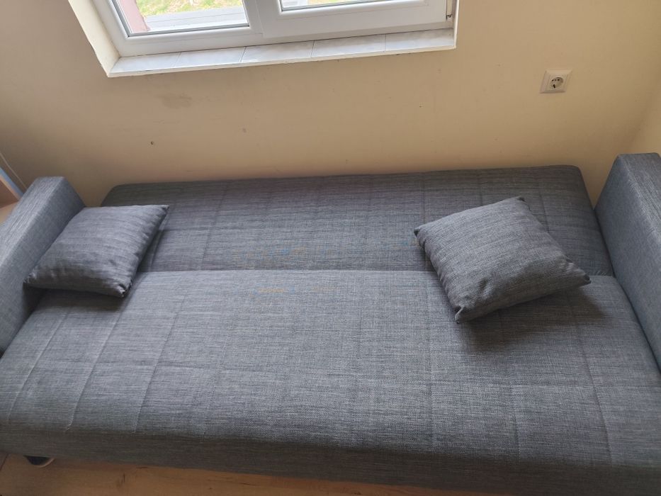 Диван - изключително запазен