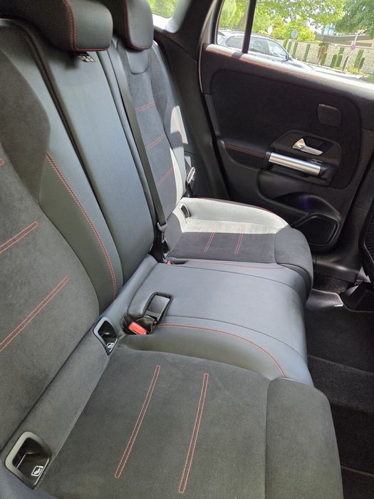 Продавам мерцедес GLA200