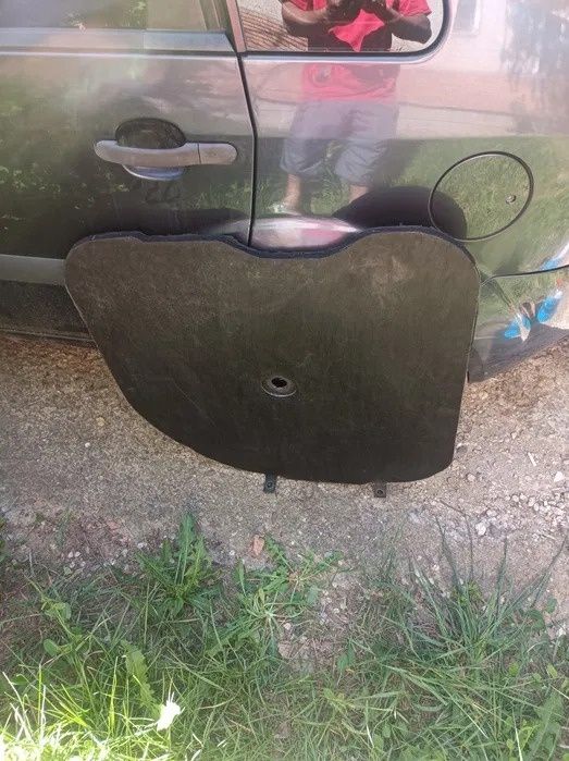 Rulou porbagaj ford si capac roata rezerva