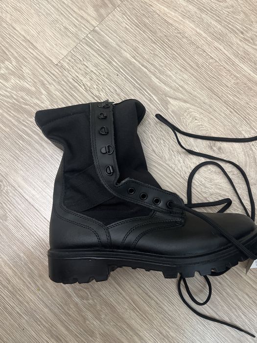 Берцы совершенно новые торг есть