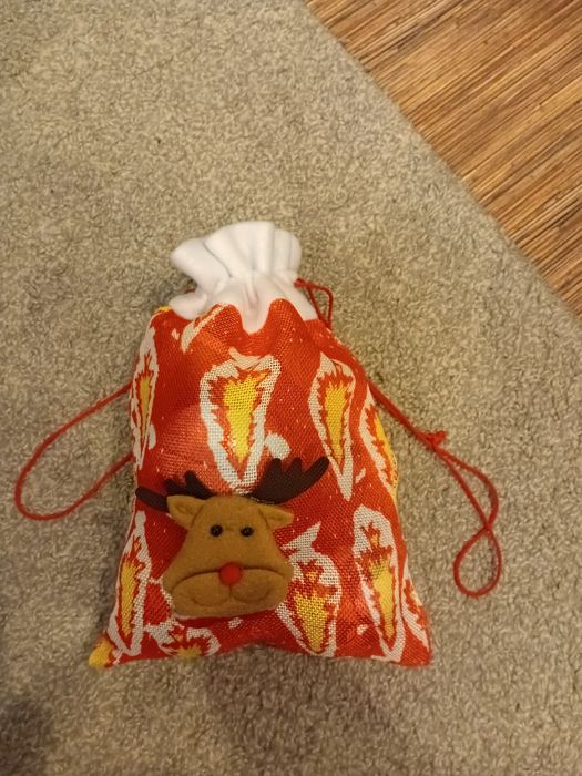 Новогодние  игрушки