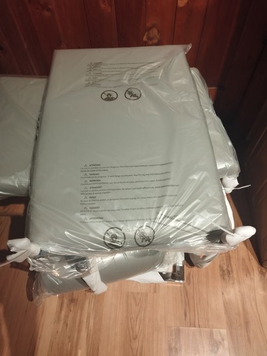 Стол за трапезария