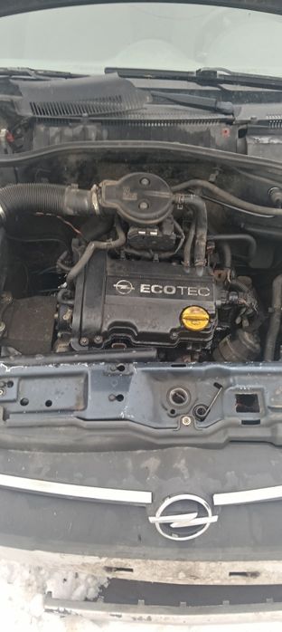 Desmembrez Opel CORSA C 1.0 benzină