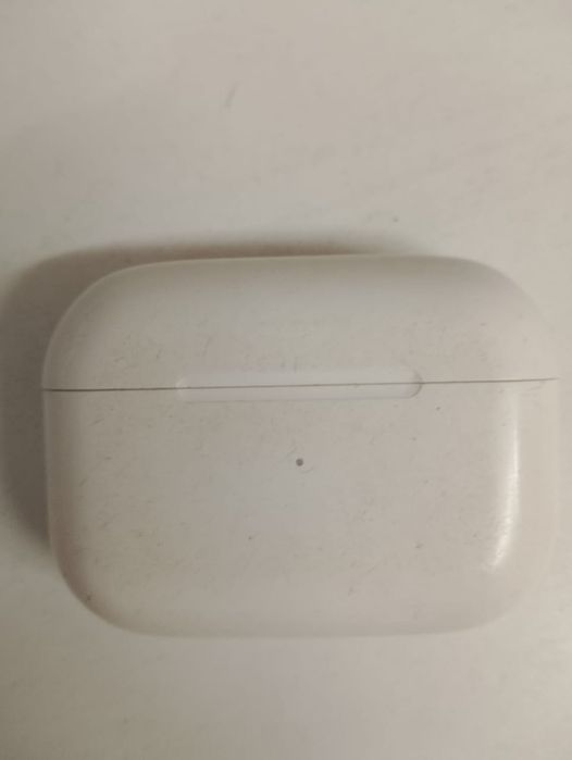 Продам наушники Airpods pro 2 оригинал