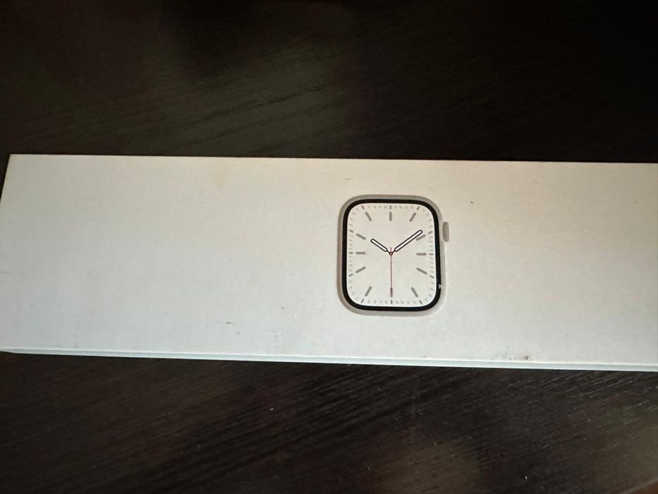 Продам Apple watch 7