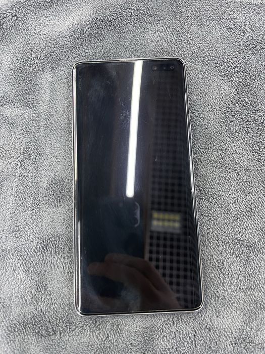 Samsung s10 5g 256 тали каробка документ бор холати яхши