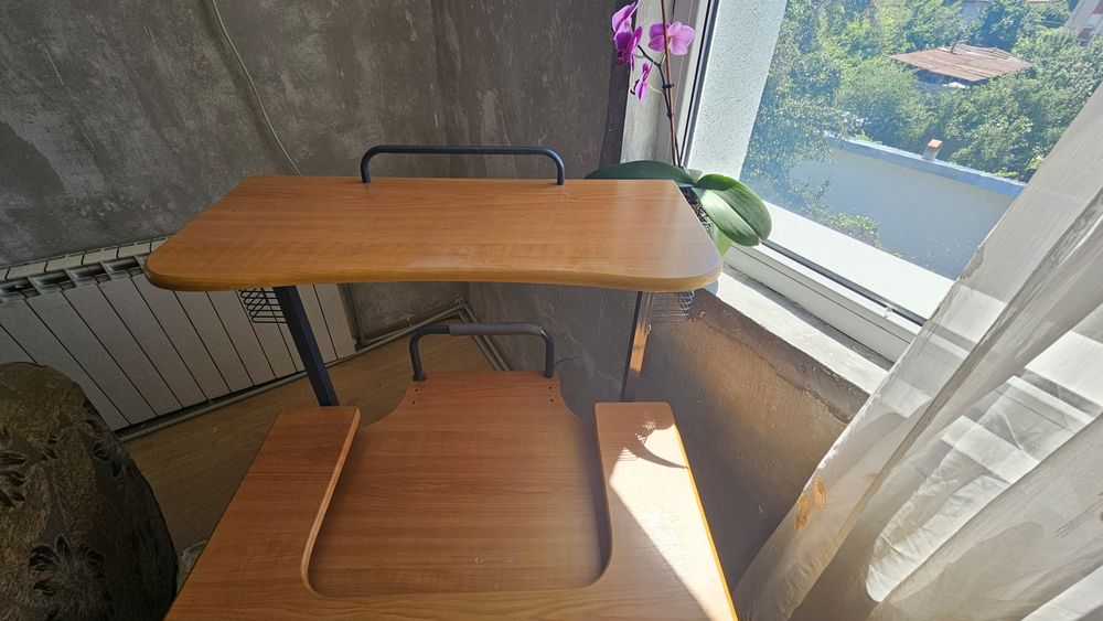 Компютърно бюро в добро състояние!