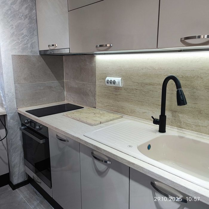 Дава се под наем Двустаен апартамент в София, Люлин 10 - 52 кв.м за 765 € - Снимка #3