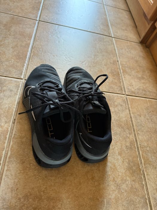 Nike metcom 9 41